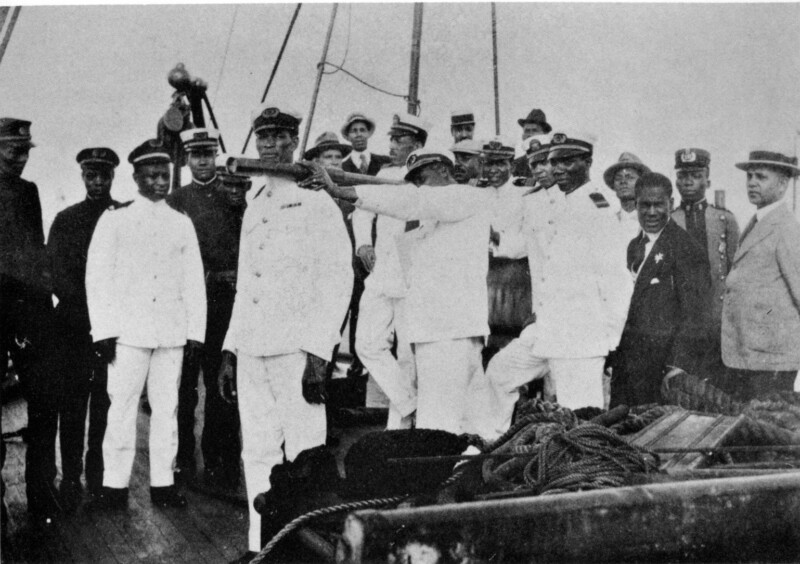 crew_of_the_s-s-_yarmouth_c1920-pd